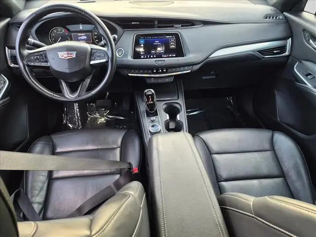 2021 Cadillac XT4 FWD Premium Luxury