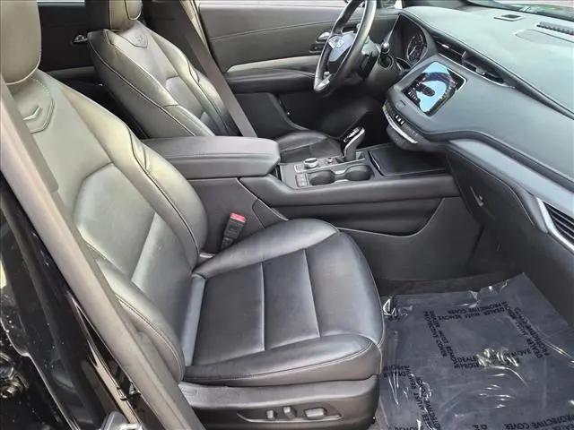 2021 Cadillac XT4 FWD Premium Luxury