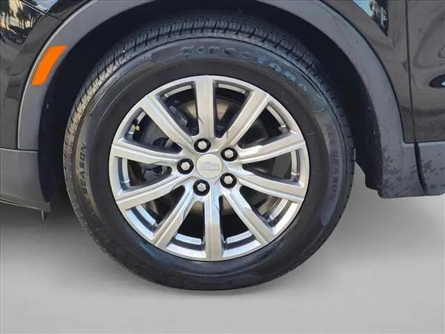 2021 Cadillac XT4 FWD Premium Luxury