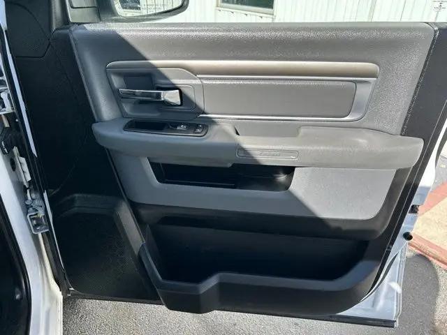 2019 Ram 1500 Classic SLT