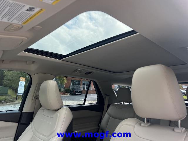 2020 Ford Explorer Platinum