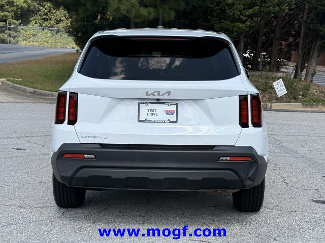 2023 Kia Sorento LX