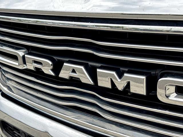 2019 Ram 1500 Laramie Crew Cab 4x4 57 Box