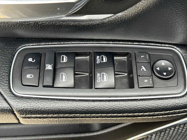 2019 Ram 1500 Laramie Crew Cab 4x4 57 Box