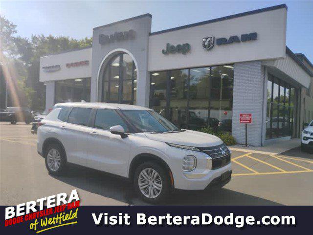 2022 Mitsubishi Outlander ES 2.5 S-AWC for sale in Westfield, MA