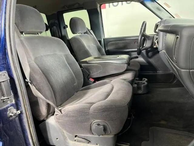 2002 Chevrolet Silverado 1500 LS