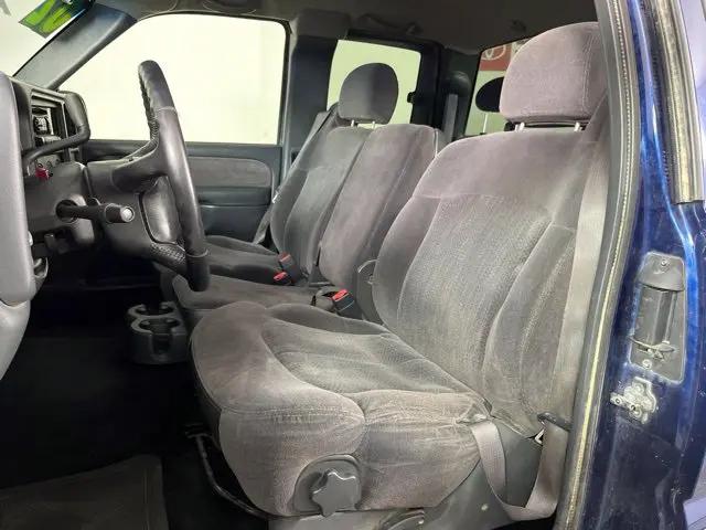 2002 Chevrolet Silverado 1500 LS