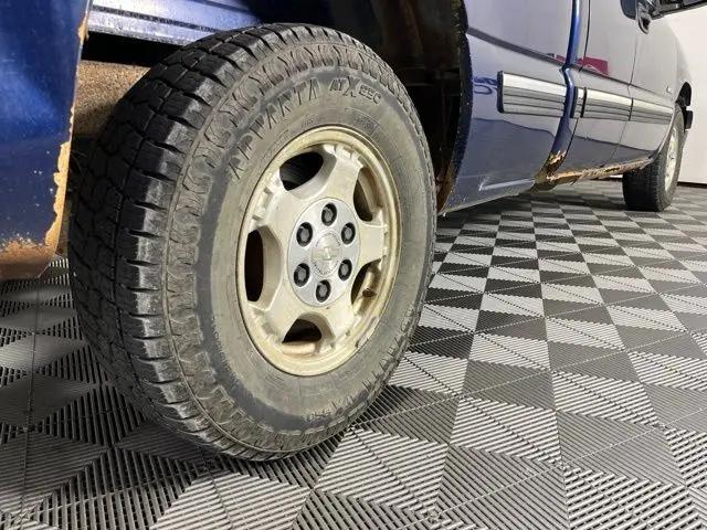 2002 Chevrolet Silverado 1500 LS