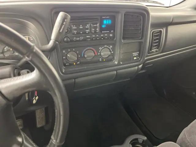 2002 Chevrolet Silverado 1500 LS