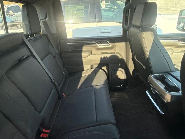 2026 GMC Sierra 2500HD Crew Cab, Standard Bed, SLT, 4WD