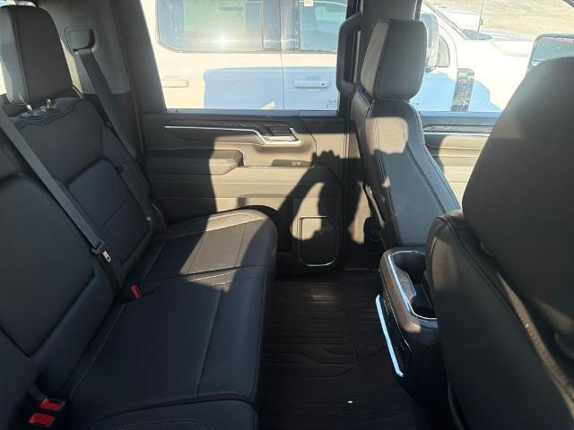 2026 GMC Sierra 2500HD Crew Cab, Standard Bed, SLT, 4WD
