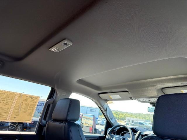 2026 GMC Sierra 2500HD Crew Cab, Standard Bed, SLT, 4WD
