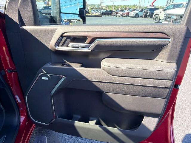 2026 GMC Sierra 2500HD Crew Cab, Standard Bed, SLT, 4WD