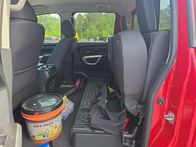 2021 Nissan Titan Crew Cab SV 4x2