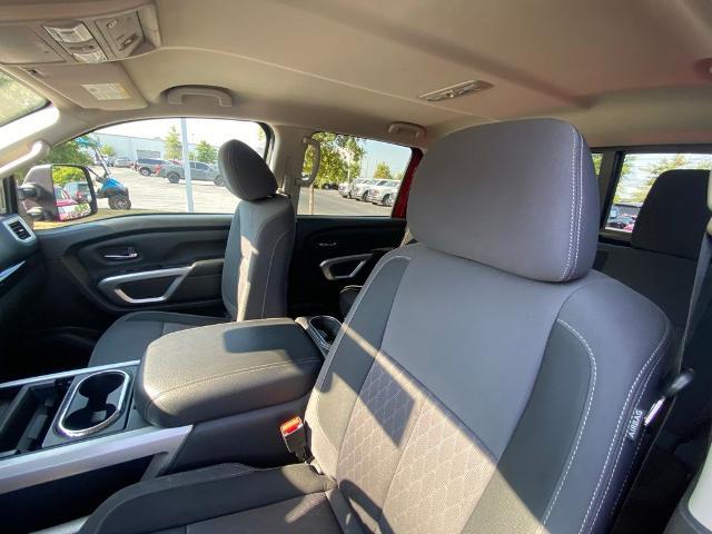 2021 Nissan Titan Crew Cab SV 4x2