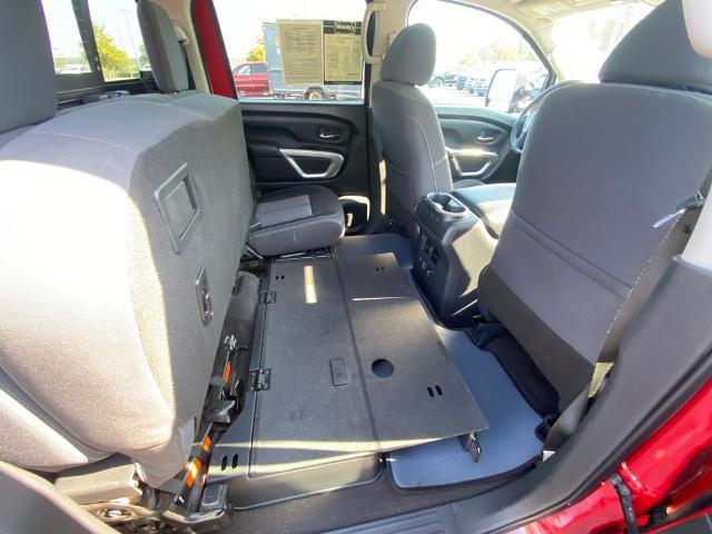 2021 Nissan Titan Crew Cab SV 4x2