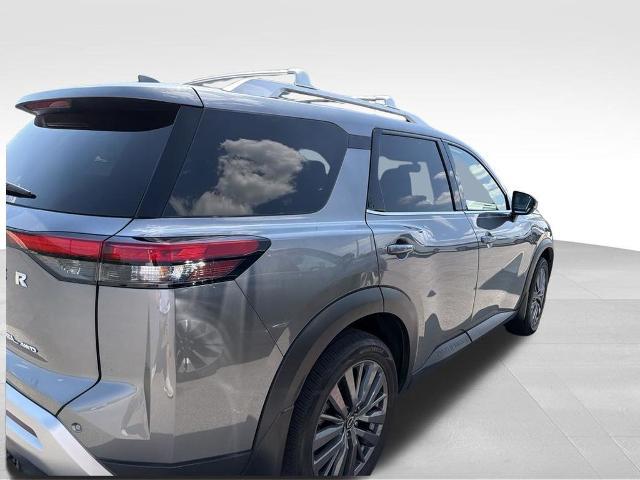 2025 Nissan Pathfinder SL 4WD
