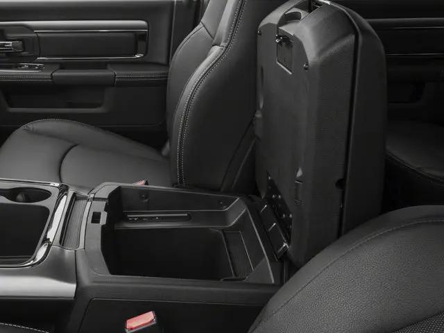 2017 Ram 1500 Night Crew Cab 4x4 57 Box