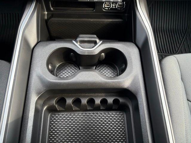 2023 Ram 1500 Big Horn Crew Cab 4x4 57 Box