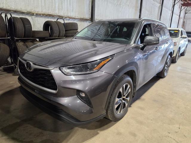 2021 Toyota Highlander XLE for sale near Chillicothe, OH