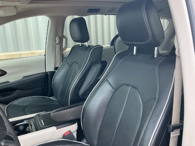 2023 Chrysler Pacifica Limited AWD
