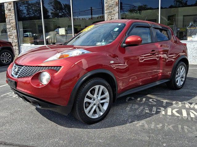 2011 Nissan Juke SV 2011 Nissan Juke SV