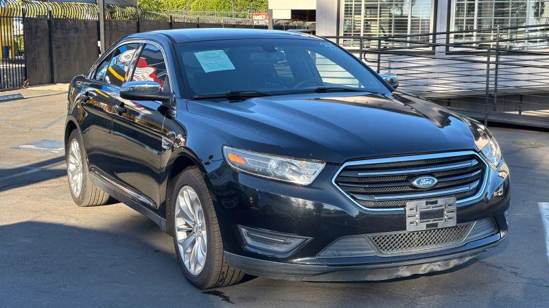 2015 Ford Taurus Limited for sale in Bell, CA
