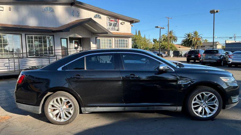 2015 Ford Taurus Limited