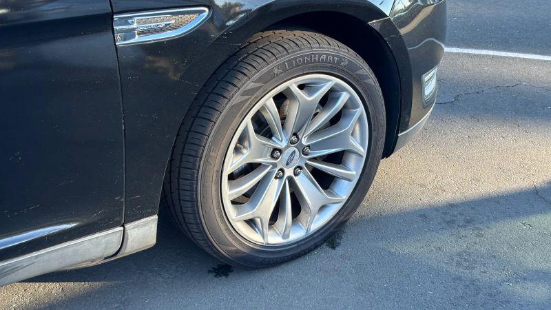 2015 Ford Taurus Limited