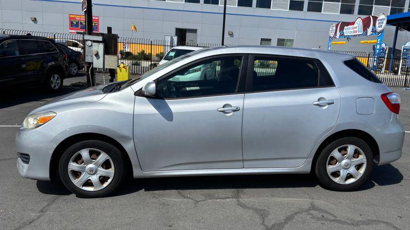 2009 Toyota Matrix Base