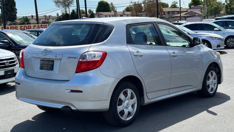 2009 Toyota Matrix Base