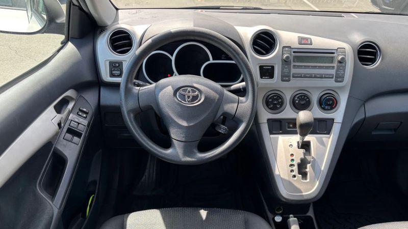 2009 Toyota Matrix Base