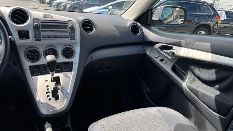 2009 Toyota Matrix Base