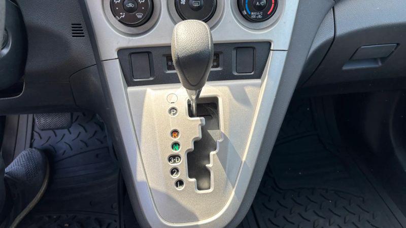 2009 Toyota Matrix Base