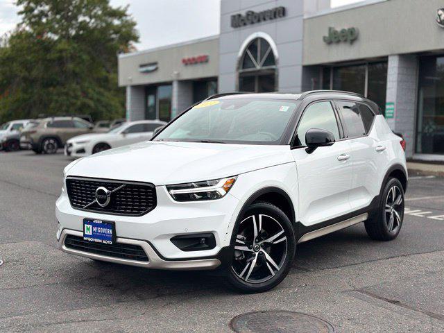 2021 Volvo XC40 T5 R-Design