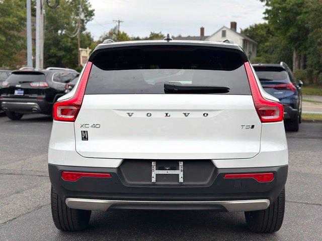 2021 Volvo XC40 T5 R-Design