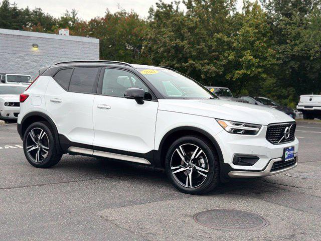 2021 Volvo XC40 T5 R-Design