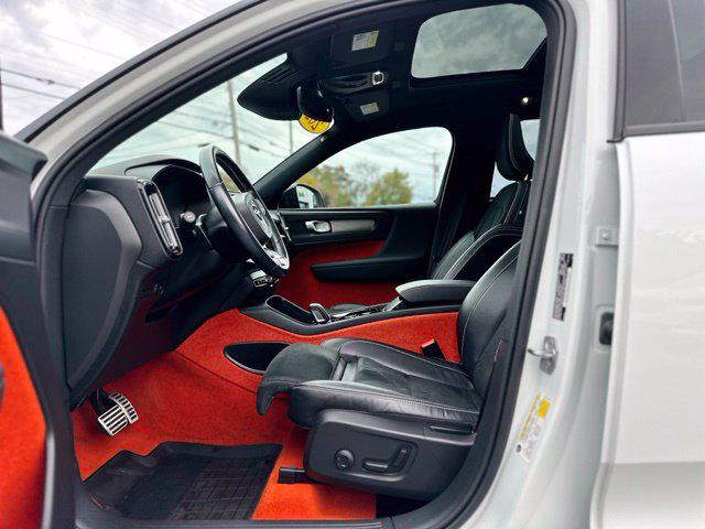 2021 Volvo XC40 T5 R-Design