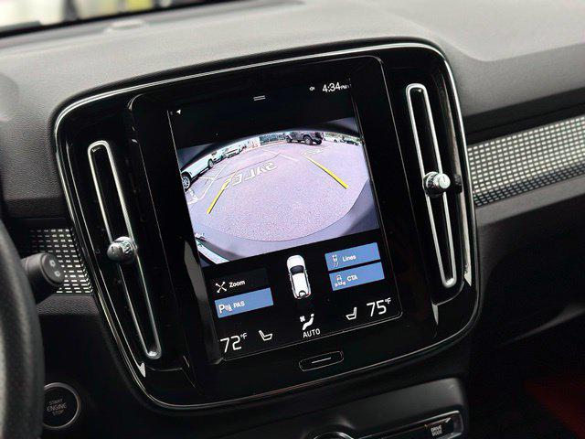 2021 Volvo XC40 T5 R-Design