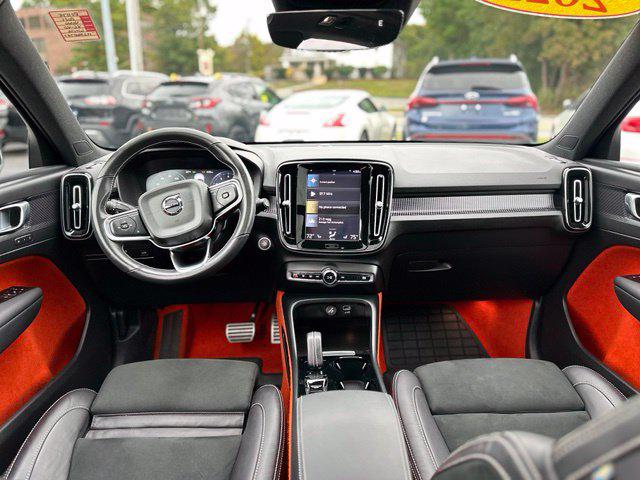 2021 Volvo XC40 T5 R-Design