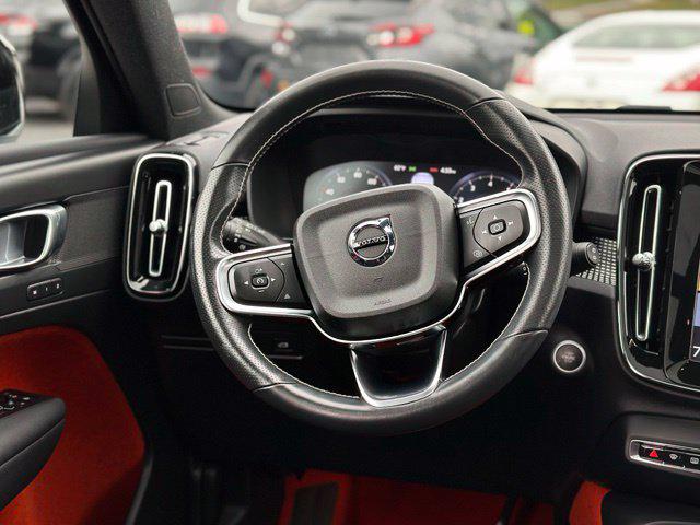 2021 Volvo XC40 T5 R-Design