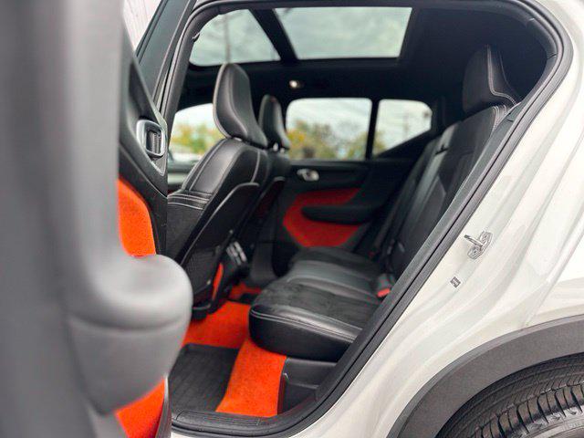 2021 Volvo XC40 T5 R-Design