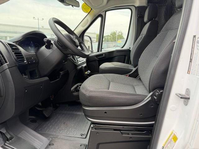 2025 RAM ProMaster 2500 Cargo Van Tradesman Low Roof 136 WB w/Pass Seat 2025 RAM ProMaster 2500 Cargo Van Tradesman Low Roof 136 WB w/Pass Seat