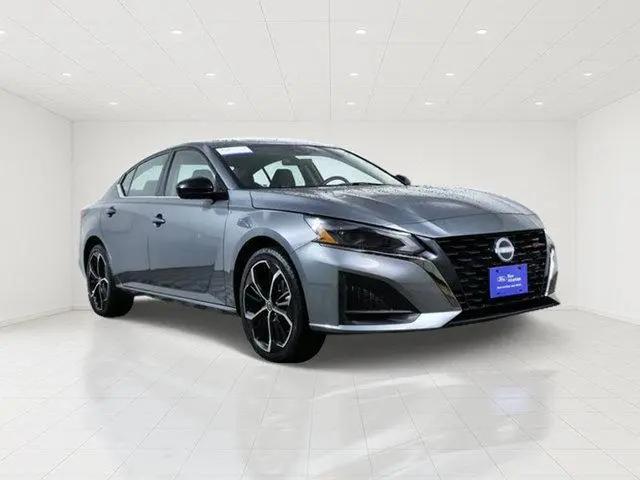 2025 Nissan Altima SR AWD for sale in Apple Valley, MN