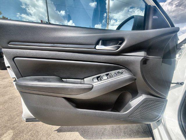 2025 Nissan Altima SV - Photo 20