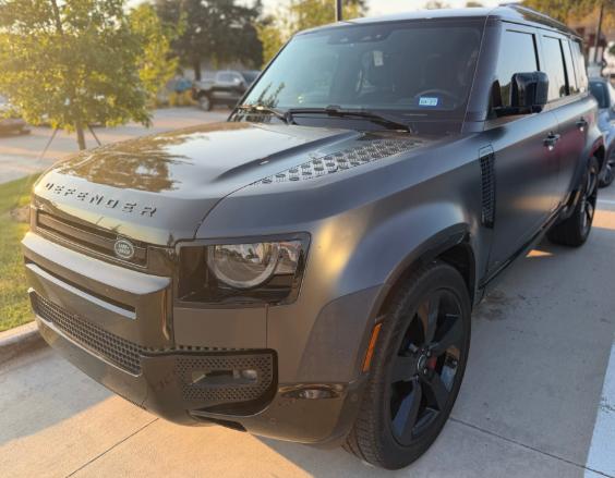 /2024 Land-Rover Defender