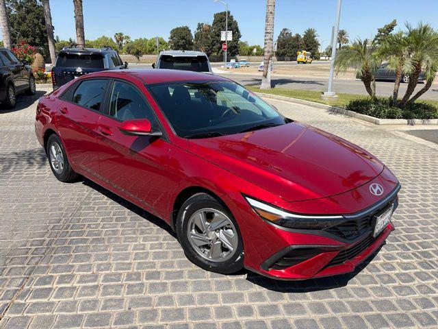 2025 Hyundai Elantra SE for sale in Bakersfield, CA