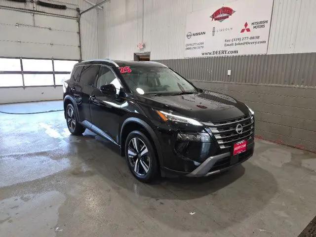2025 Nissan Rogue SL Intelligent AWD for sale in Cedar Falls, IA