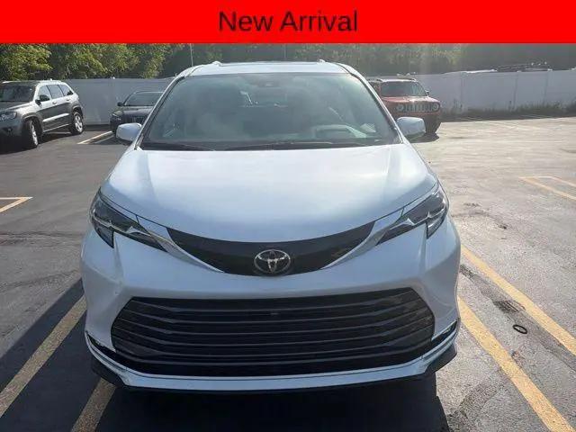 2026 Toyota Sienna Platinum for sale in Southfield, MI