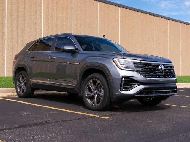 2024 Volkswagen Atlas Cross Sport 2.0T SEL R-Line for sale in Glendale, WI